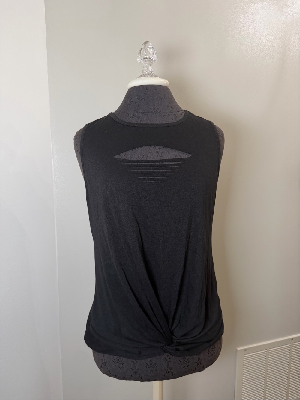 NEW Totys Sleeveless Black Twist-Back Tank Top